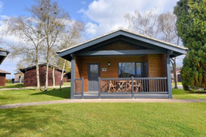6 Pinewood Retreat